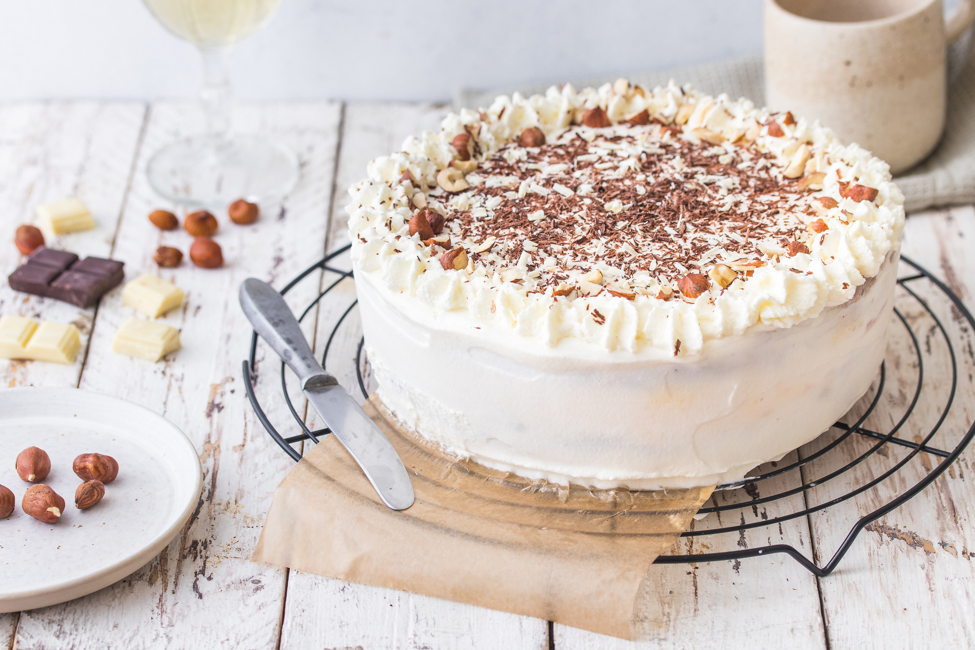 Torta s lješnjacima, čokoladom i vanilijom  